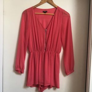 Express Coral long sleeves short romper XS
